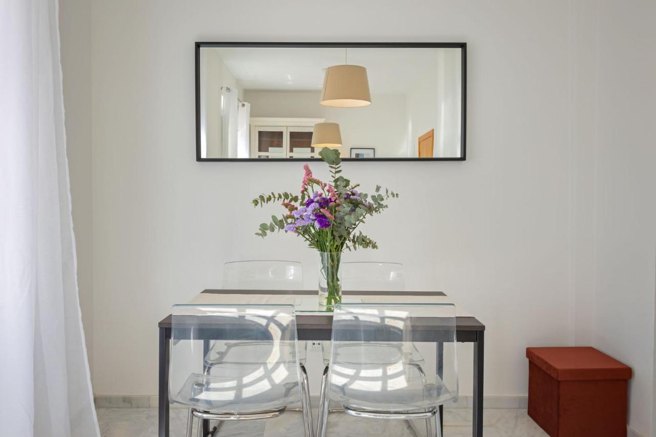Muro City Center Suite By Valcambre Seville Ngoại thất bức ảnh