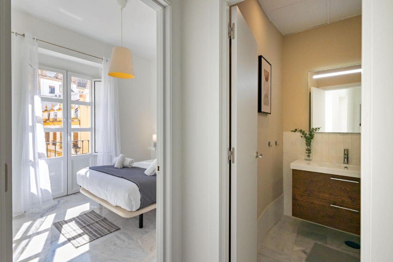 Muro City Center Suite By Valcambre Seville Ngoại thất bức ảnh