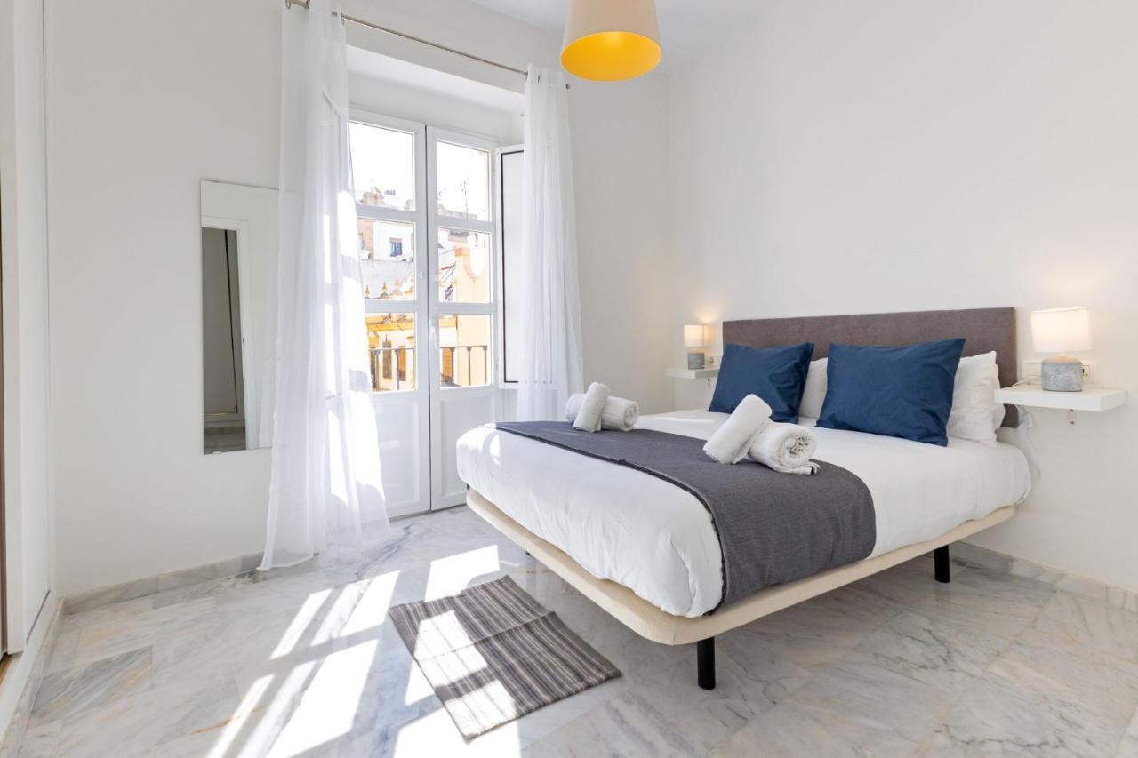Muro City Center Suite By Valcambre Seville Ngoại thất bức ảnh